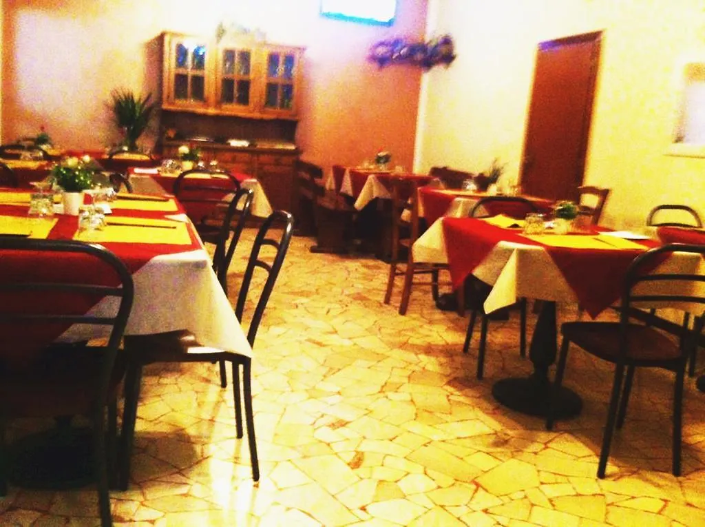 *** Bed & Breakfast Locanda La Rotonda Montale  Italy