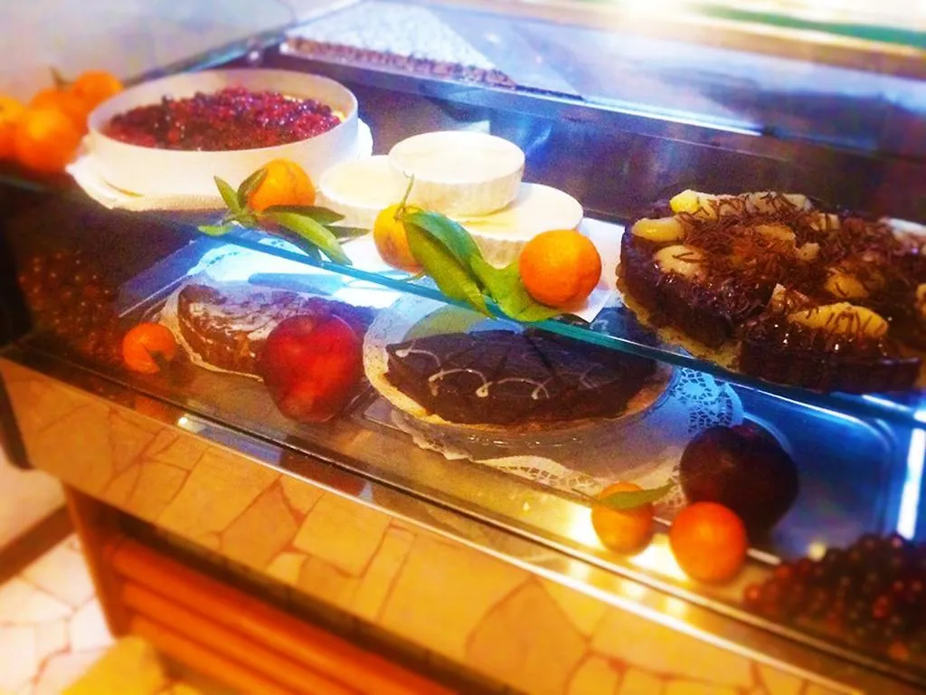 Locanda La Rotonda Montale  Bed & Breakfast Montale (Tuscany)