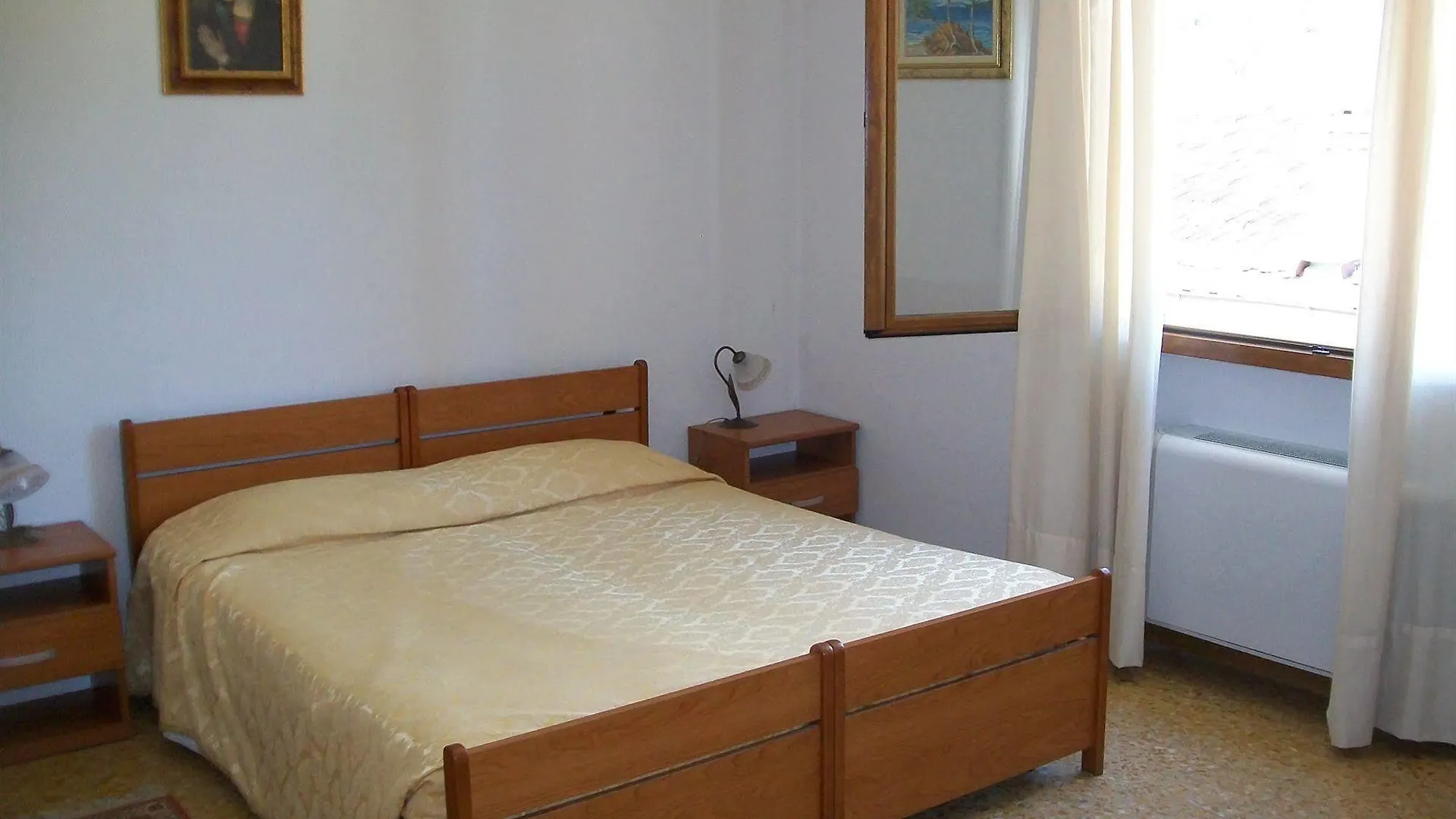Locanda La Rotonda Montale  Montale (Tuscany)