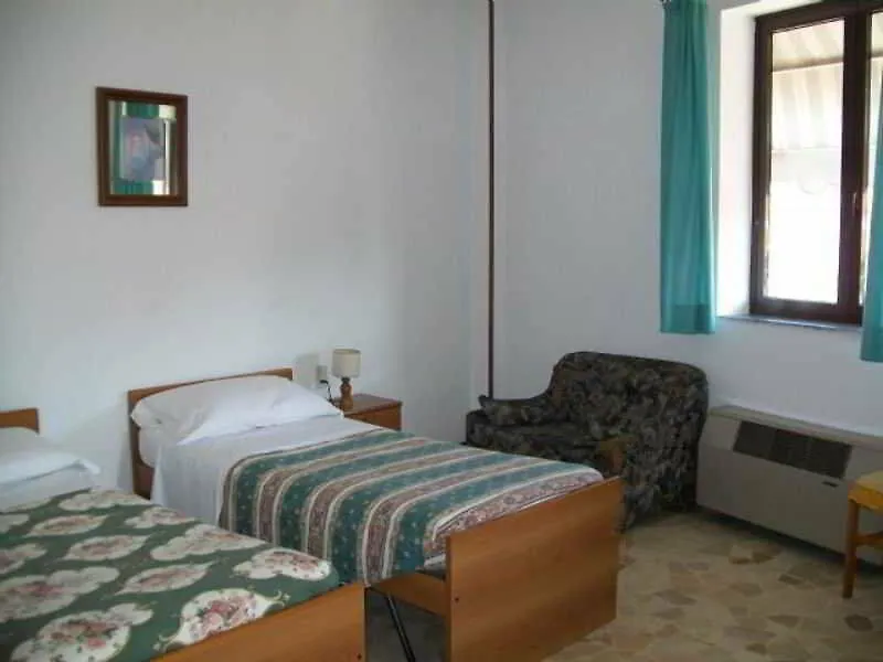 Locanda La Rotonda Montale  3*, Montale (Tuscany)