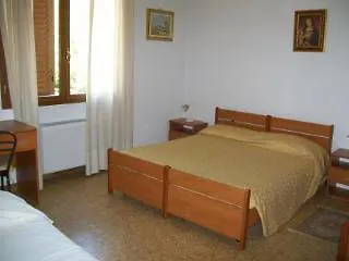 Locanda La Rotonda Montale  Bed & Breakfast