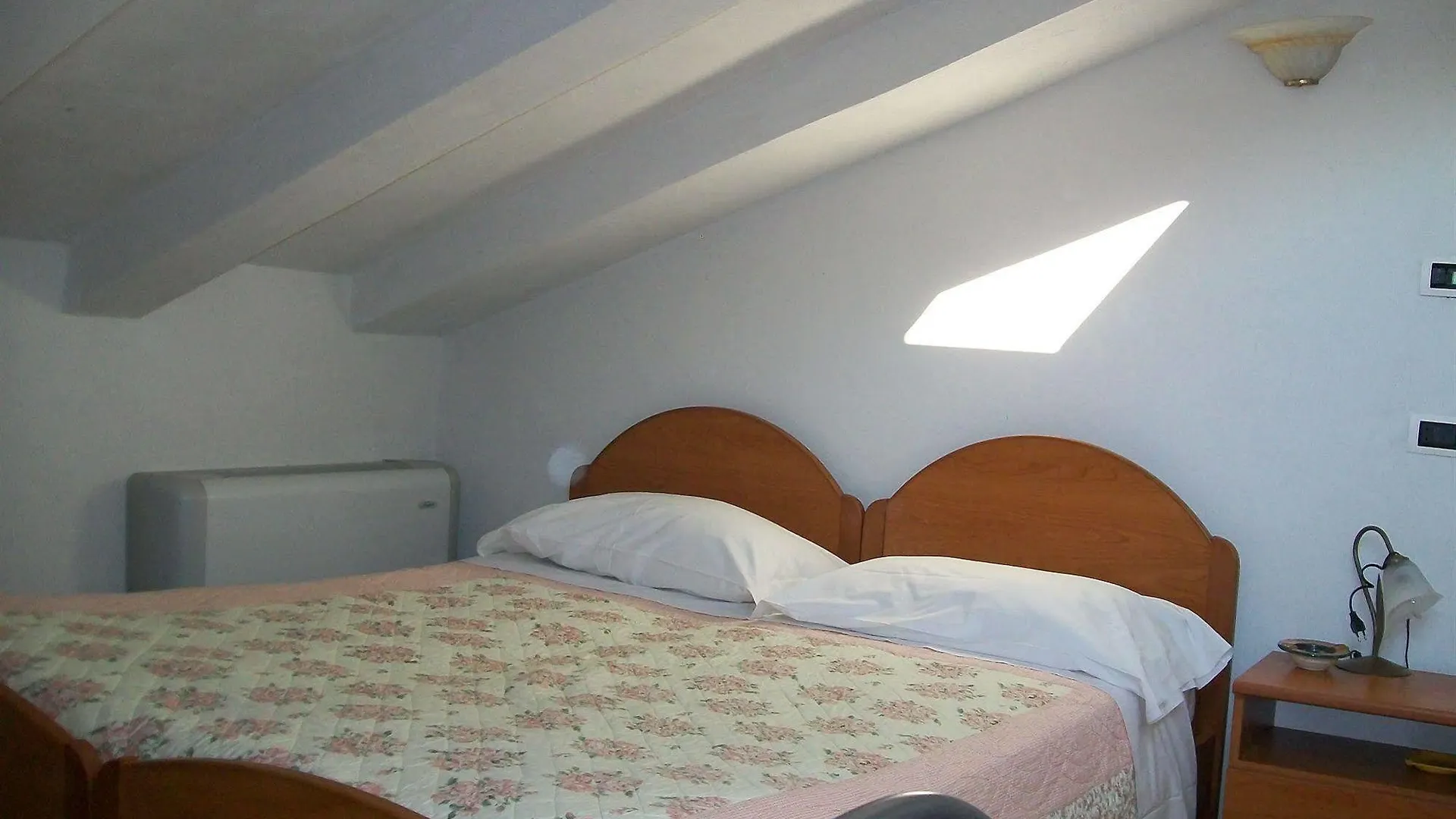 *** Bed & Breakfast Locanda La Rotonda Montale  Italy